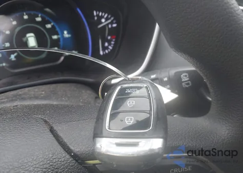 2020 Hyundai Santa Fe Sel z USA, uszkodzony, nr VIN 5NMS3CAD5LH299153